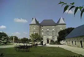 The chateau in Doumely