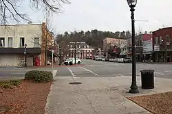 Downtown Calhoun and Courthouse