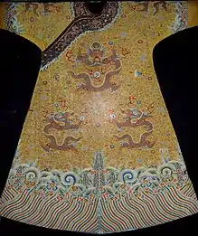 Dragon robe (jifu)