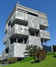 Image 70Petrobras world headquarters in Rio de Janeiro. The company is the most important energy producer in Brazil, as well as the country's second largest company, after Itaú Unibanco. (from Energy in Brazil)