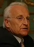 Edmund Stoiber, Europapolitischer Dialog Berlin, 2003-2 (cropped).jpg