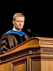 Bednar speaking at the 2007 graduation ceremony of the Marriott School of Management