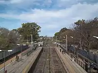 Claypole station, platforms