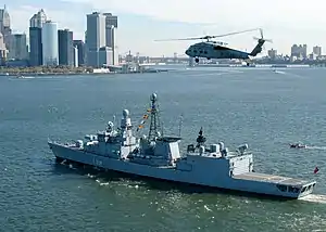 F208 Niedersachsen in New York, 2004