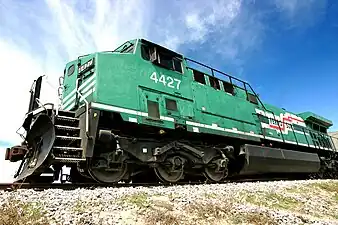 GE radial steering trucks on a GE AC4400CW