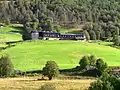 The traditional district of Hallingdal has a richness of traditionally built old farms, that are mostly still in use. These wooden farms and barns create an excellent ecological environment, in a natural landscape.