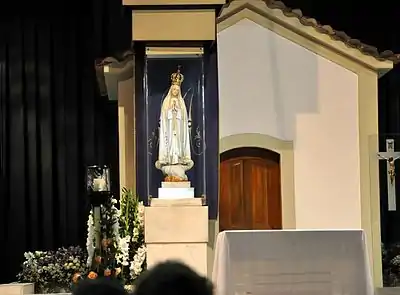 Closeup of the altar and the Virgin’s image