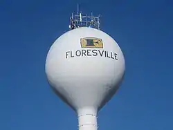 Floresville water tower