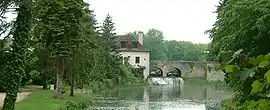 A general view of Fontaine-Française