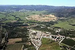 Aerial photograph of the town.