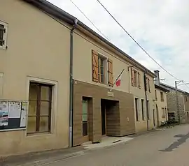 The town hall in Gémonville