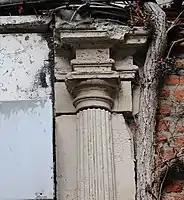 Doric capital at the Hôtel Guillaume de Bernuy (aka Hôtel de Buet).