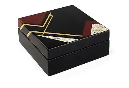 Gaston Suisse, Chinese lacquer square box circa1929