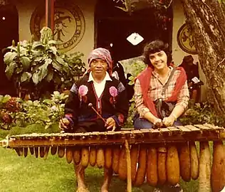 Folk marimba with gourds, Highland Guatemala (Folk marimba with gourds, Highland Guatemala)