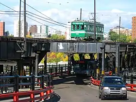 Osaka #247 streetcar crossing the High Level Bridge