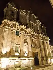 The church (by night)