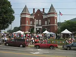 July 4th celebrations at the Grayson County Courthouse, 2006