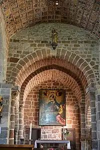 Choir floor and chevet with an anonymous Assumption of the Virgin.