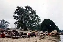 Market on the west bank at Mingun