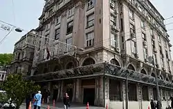 The entrance to Beyoğlu station and the Metrohan Building (1914)