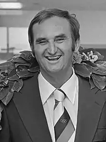 Hall of Fame coach Ivo Trumbić led Olympiacos to the 1971 title.