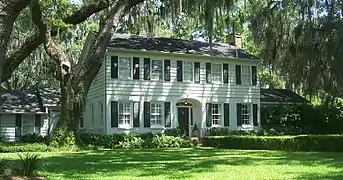 Classical Revival residence in Ortega.