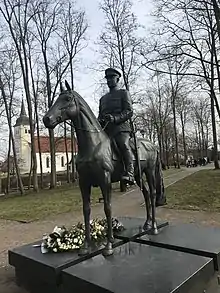 Equestrian statue of General Johan Laidoner in Viljandi.