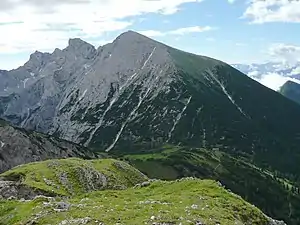 Kleiner (left) + Großer (right) Solstein with the  Solsteinhaus from the NW