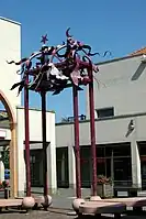 Clock-chair (1990), Tiel