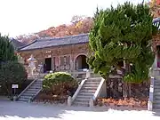 Beomeosa, the temple on the mountain (2007)