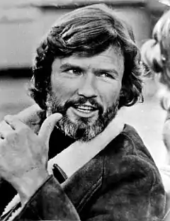 Kris Kristofferson giving a thumbs up