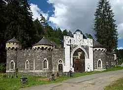 Kunzov Castle