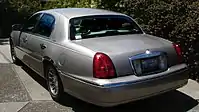 1998-2002 Lincoln Town Car Signature Series, rear