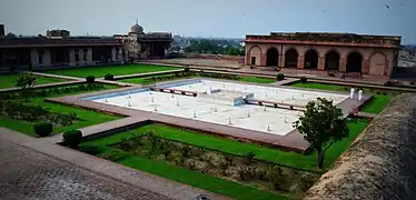 Sheesh Mahal Garden