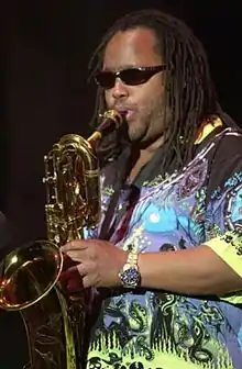 LeRoi Moore performing in 2005