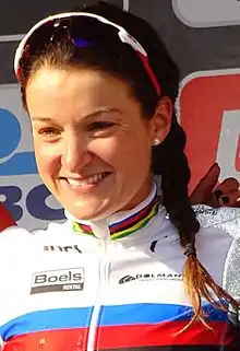 Lizzie Armitstead won the race in the rainbow jersey