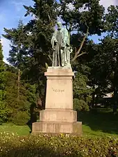 Belfast born physicist Lord Kelvin at the entrance to the Botanic gardens