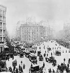 Madison Square in 1893, looking north;note the Worth Monument in the upper center