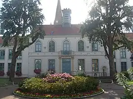 The town hall in Warhem