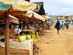 Market in Makénéné