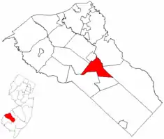 Location of Glassboro in Gloucester County highlighted in red (right). Inset map: Location of Gloucester County in New Jersey highlighted in red (left).