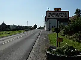 The road into Maresquel-Ecquemicourt