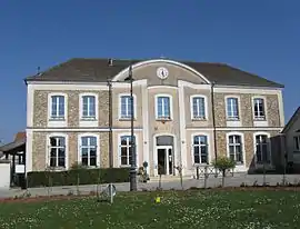 The town hall in Mareuil-lès-Meaux