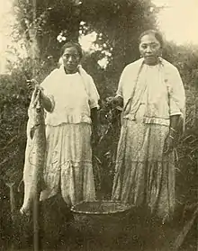 Image 8Maya fisherwomen in British Honduras, beginning of the 20th century. (from History of Belize)