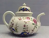 Teapot, 1718–20, with "Oriental" flowers