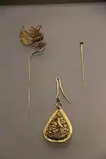 Ming-Qing Gold Earrings & phoenix Hairpin