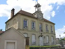 The town hall in Moisson