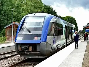 Modern X 73500 Railcar at Moreuil