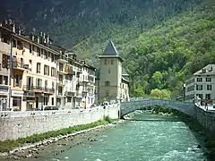 Moûtiers: the Isère and the cathedral