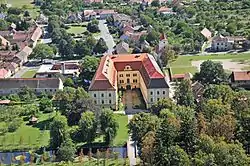 Centre of Myslibořice with the castle